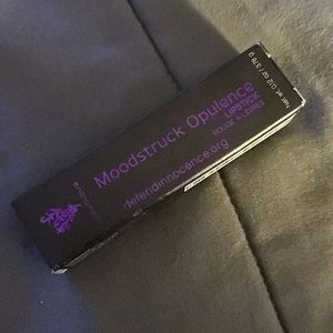 ***SOLD*** MOODSTRUCK OPULENCE lipstick